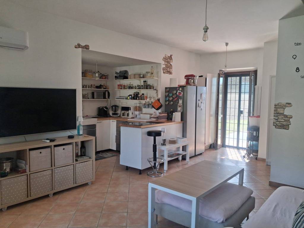 casa indipendente in vendita a Campagnano di Roma