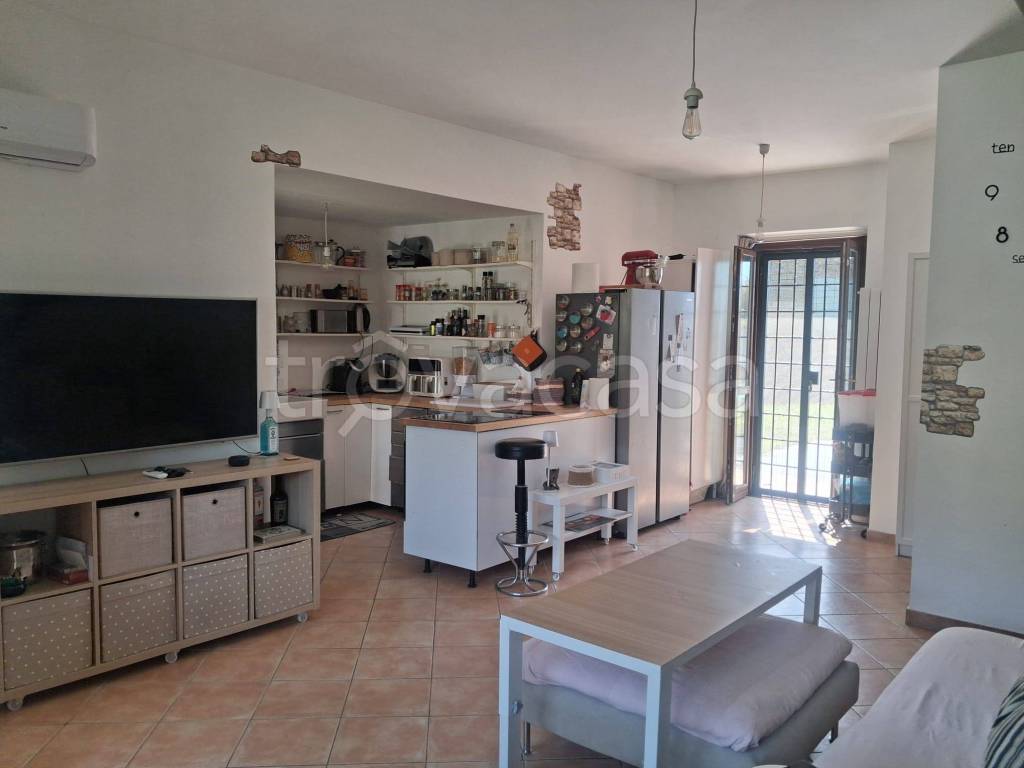 casa indipendente in vendita a Campagnano di Roma