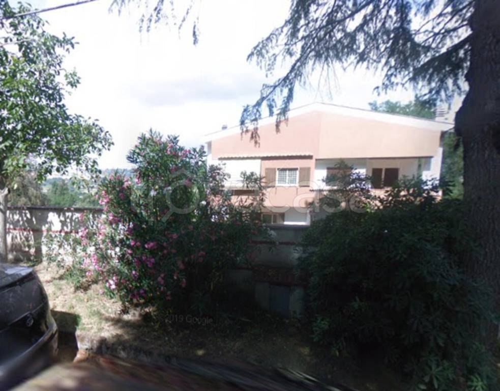 casa indipendente in vendita a Campagnano di Roma