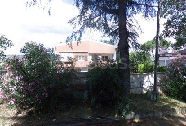 casa indipendente in vendita a Campagnano di Roma