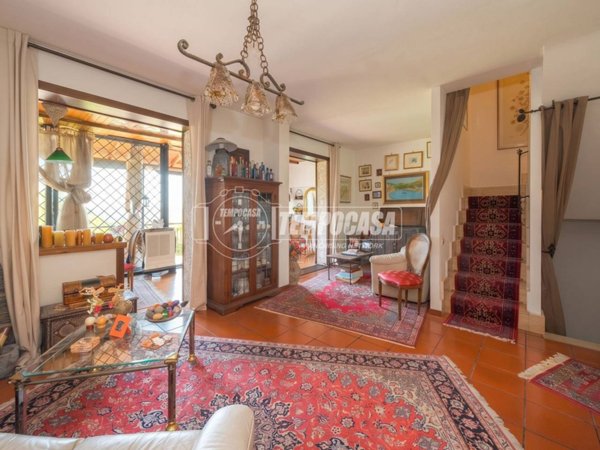 casa indipendente in vendita a Campagnano di Roma