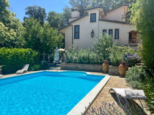 casa indipendente in vendita a Campagnano di Roma