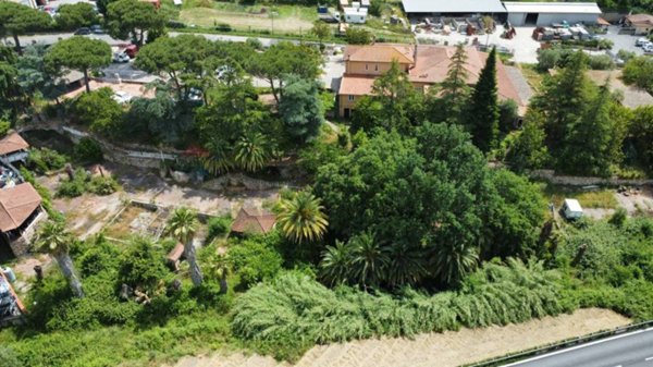 attivita commerciale in vendita a Campagnano di Roma