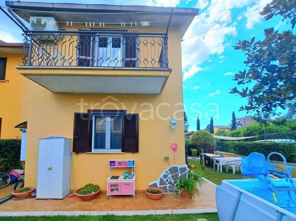 casa indipendente in vendita a Canale Monterano in zona Montevirginio