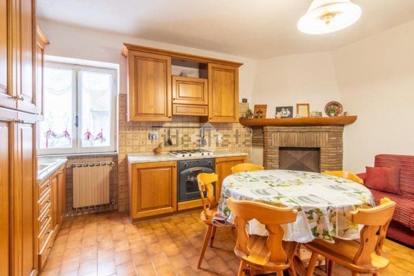 appartamento in vendita a Canale Monterano