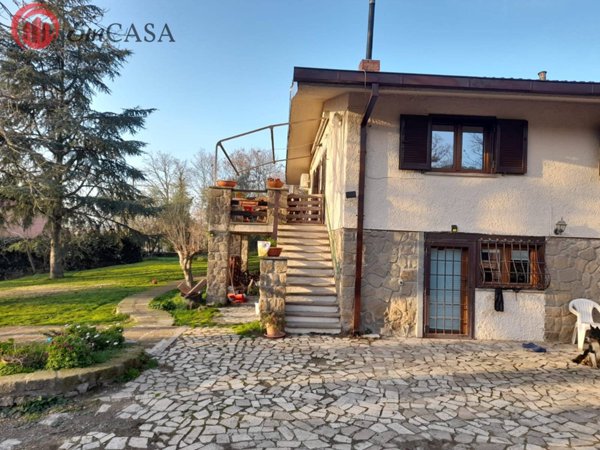 casa indipendente in vendita a Canale Monterano in zona Montevirginio