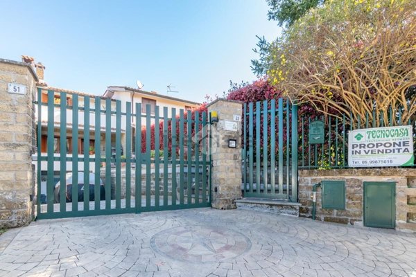 appartamento in vendita a Canale Monterano in zona Montevirginio