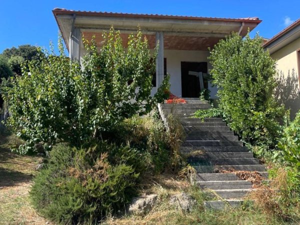 casa indipendente in vendita a Canale Monterano in zona Montevirginio