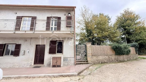 appartamento in vendita a Canale Monterano in zona Montevirginio