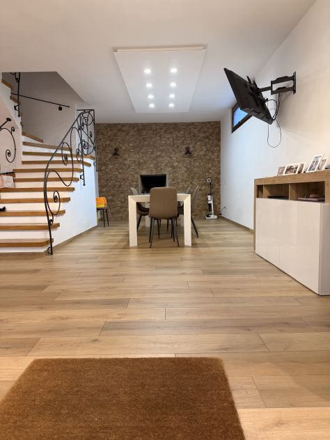 casa indipendente in vendita a Canale Monterano