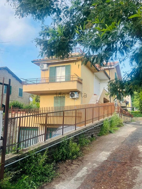 appartamento in vendita a Canale Monterano