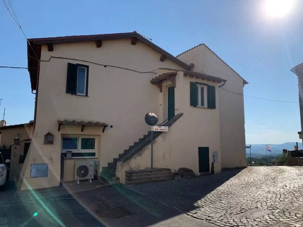 appartamento in vendita a Canale Monterano