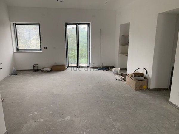 appartamento in vendita a Canale Monterano in zona Montevirginio