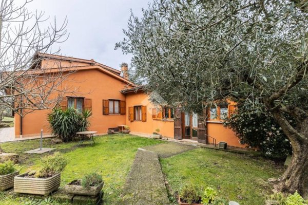 casa indipendente in vendita a Canale Monterano in zona Montevirginio
