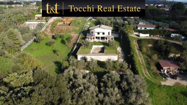 casa indipendente in vendita a Canale Monterano