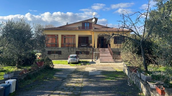casa indipendente in vendita a Canale Monterano