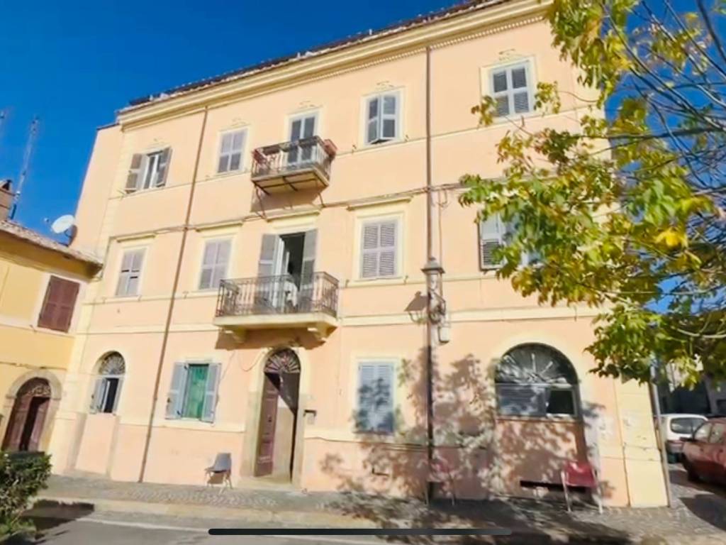 intera palazzina in vendita a Canale Monterano