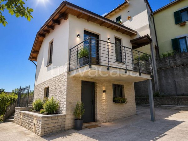 casa indipendente in vendita a Canale Monterano