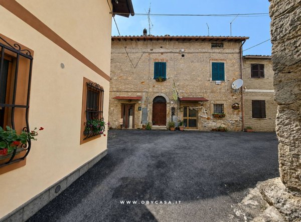 appartamento in vendita a Canale Monterano