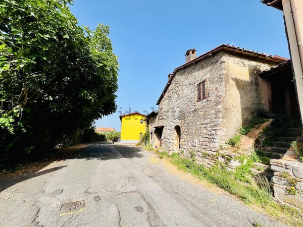 appartamento in vendita a Canale Monterano in zona Montevirginio