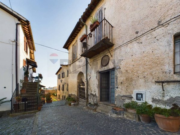 appartamento in vendita a Canale Monterano