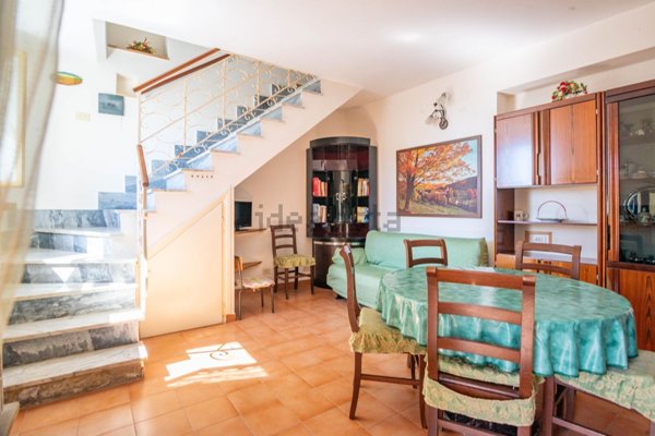 casa indipendente in vendita a Canale Monterano