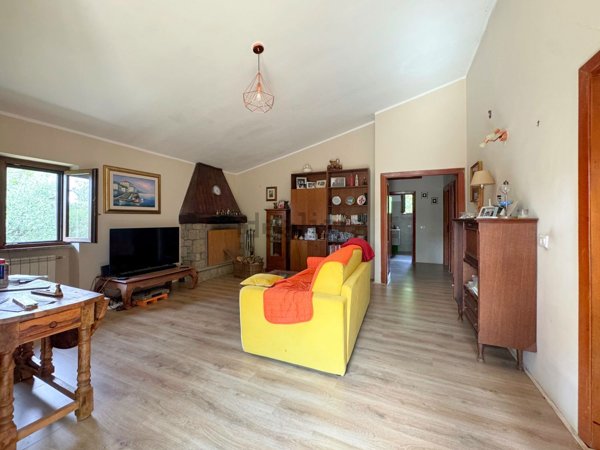 appartamento in vendita a Canale Monterano in zona Montevirginio