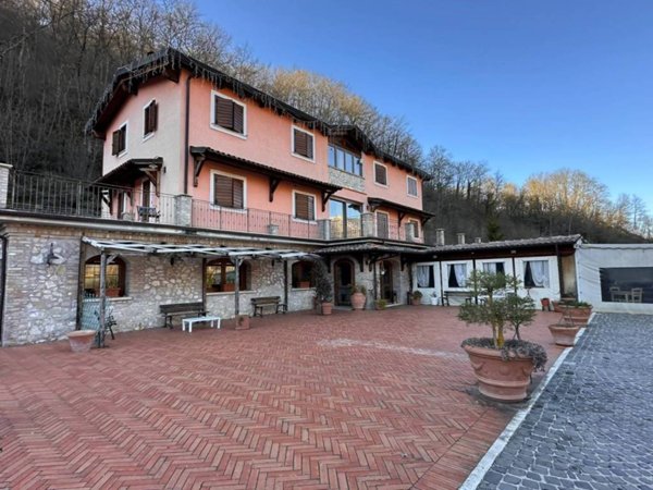 negozio in vendita a Canterano
