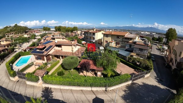 casa indipendente in vendita a Capena