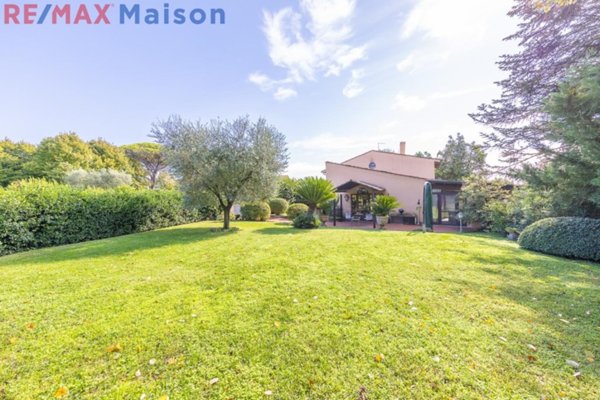 casa indipendente in vendita a Capena
