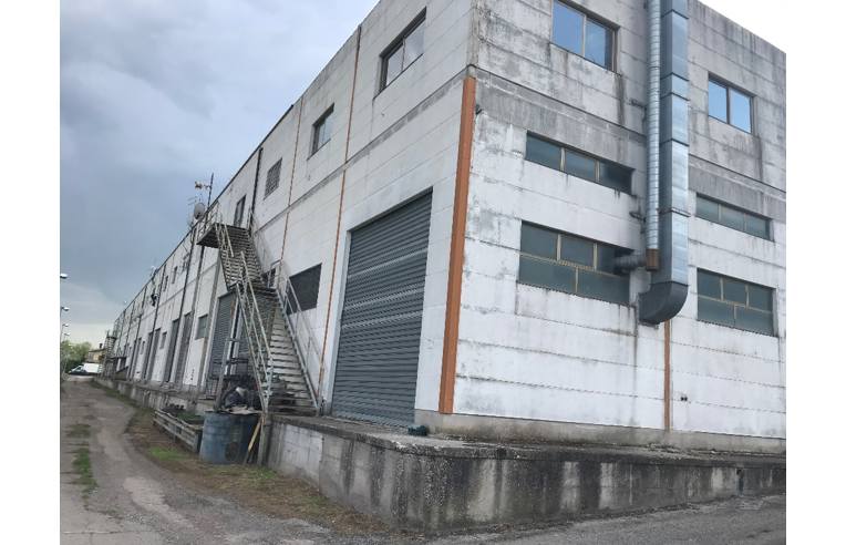 ufficio in vendita a Capena