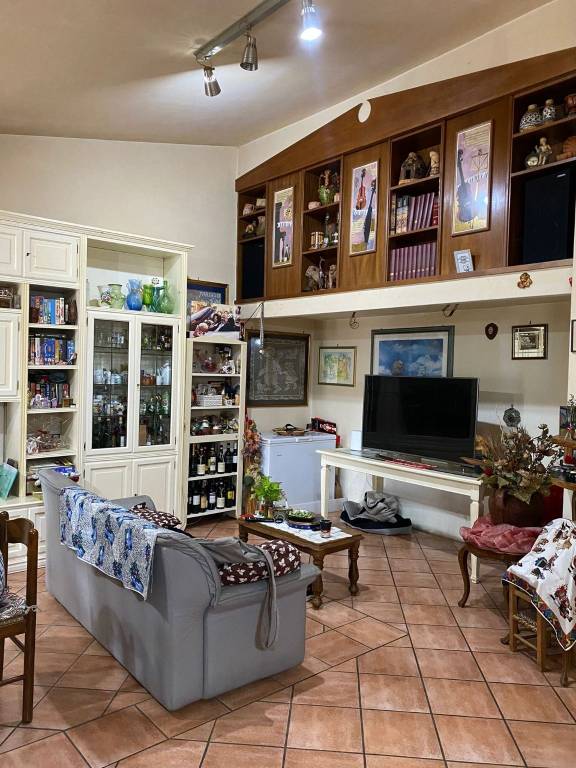 casa indipendente in vendita a Capena