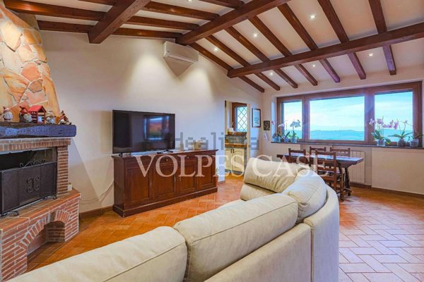 casa indipendente in vendita a Capena
