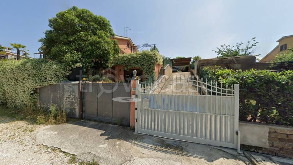 casa indipendente in vendita a Capena