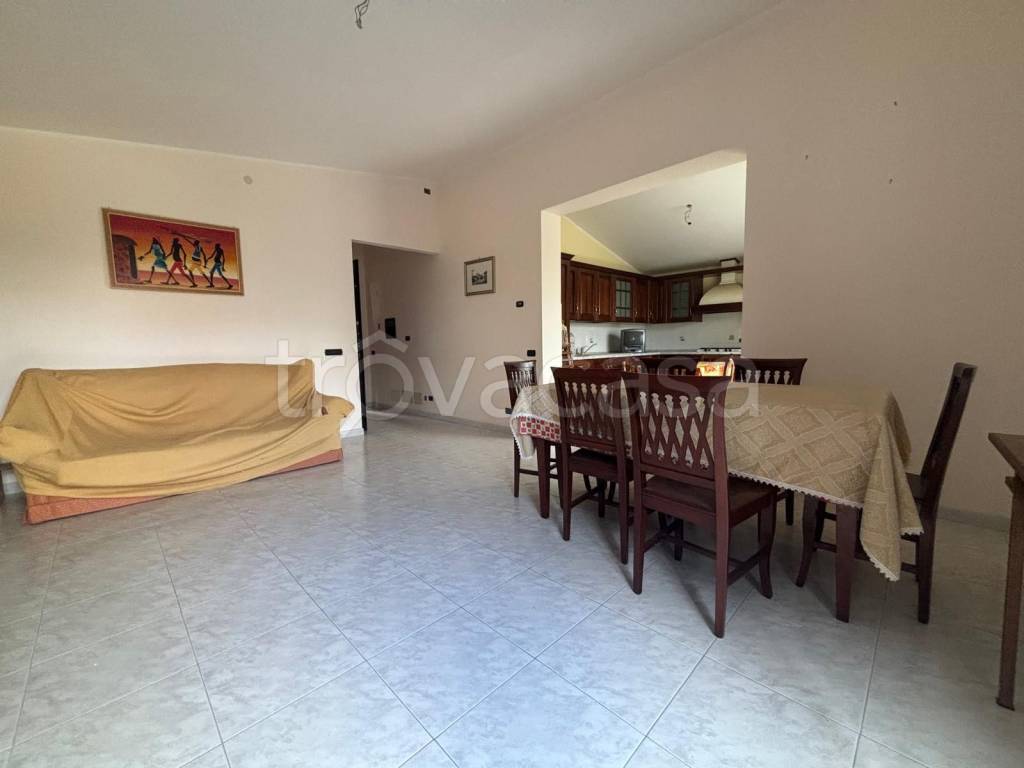 casa indipendente in vendita a Capena