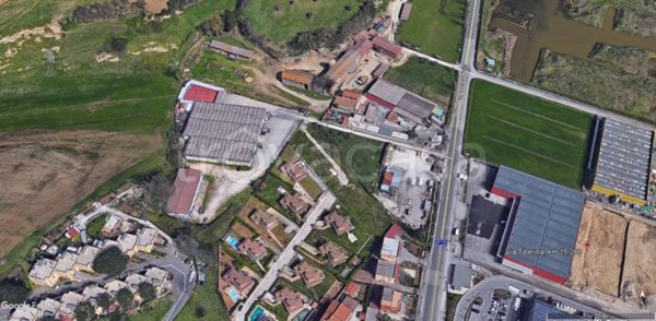 capannone in vendita a Capena