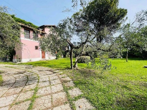 casa indipendente in vendita a Capena