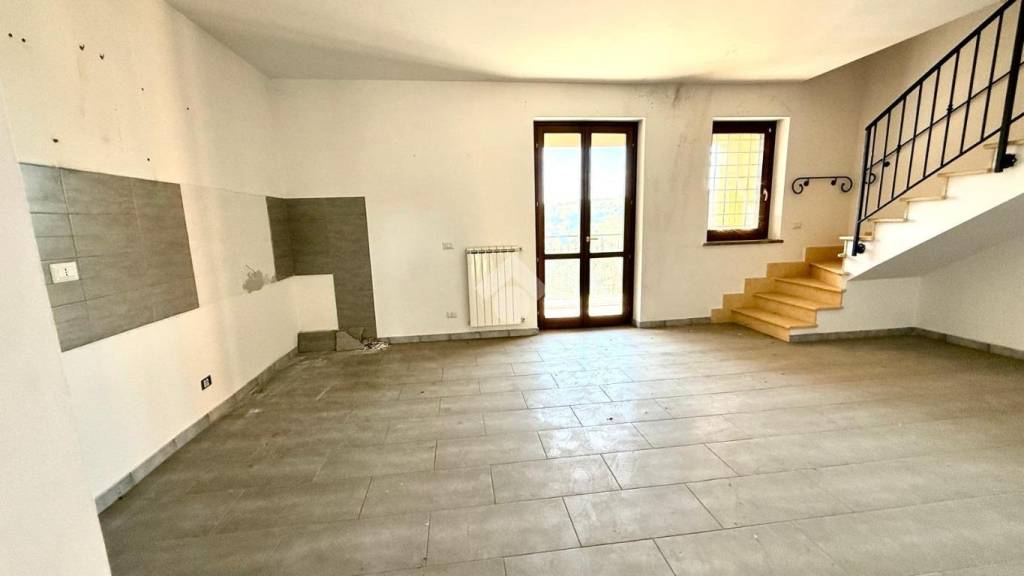 casa indipendente in vendita a Capena