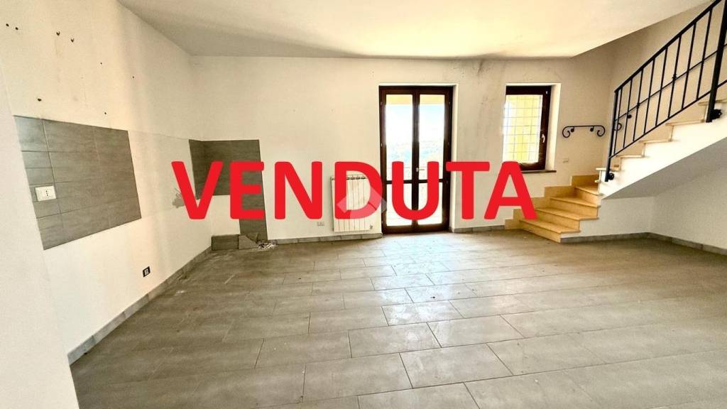 casa indipendente in vendita a Capena