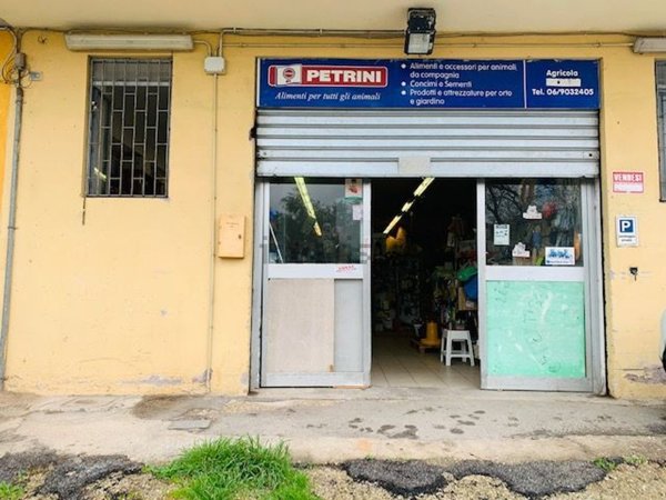 negozio in vendita a Capena