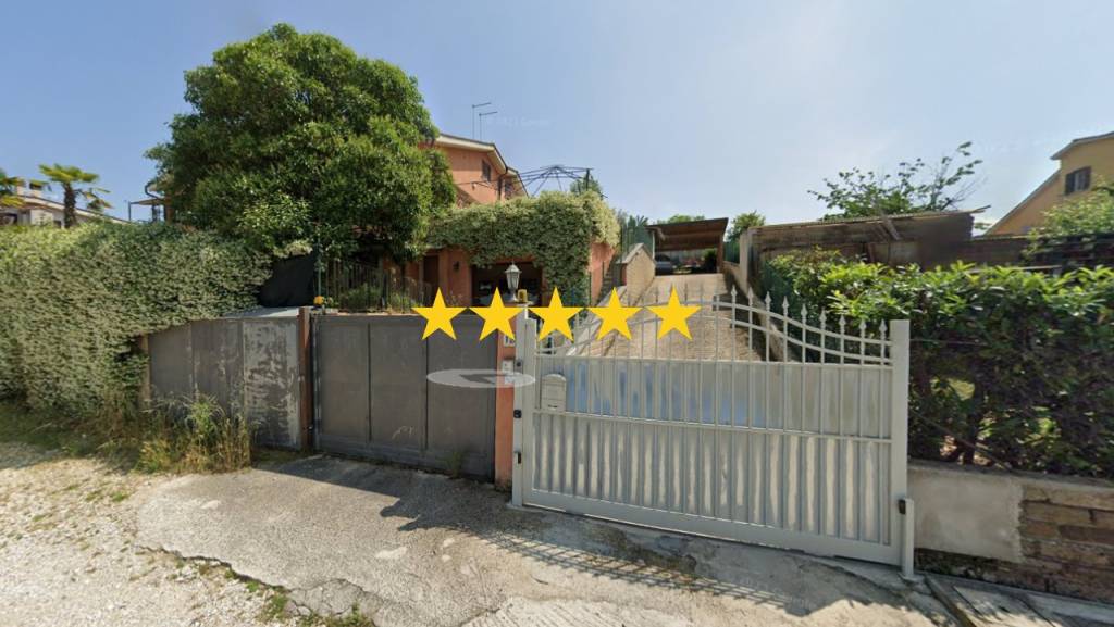 casa indipendente in vendita a Capena