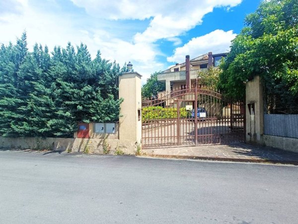 casa indipendente in vendita a Capena