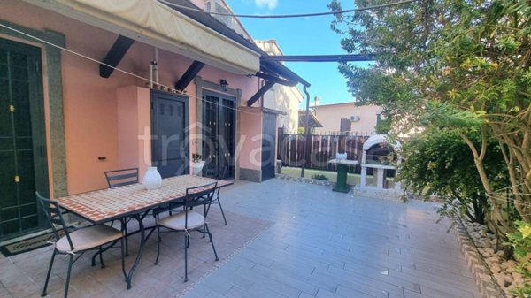 casa indipendente in vendita a Capena