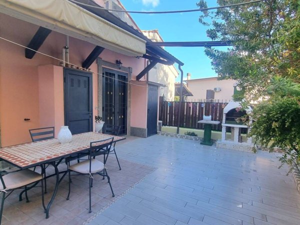 casa indipendente in vendita a Capena