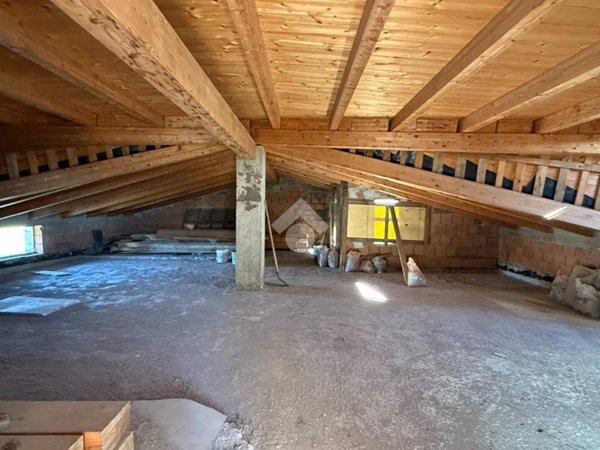 casa indipendente in vendita a Capena