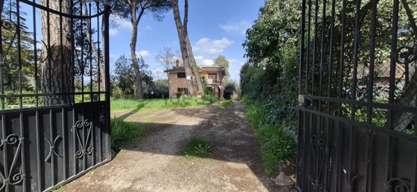 casa indipendente in vendita a Capena