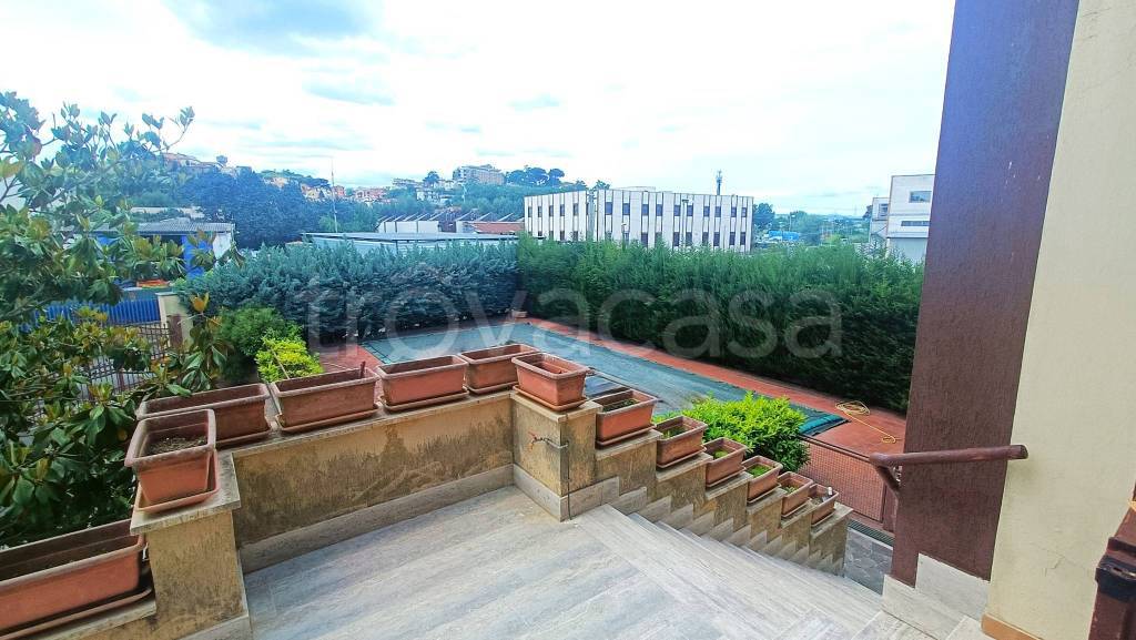 casa indipendente in vendita a Capena