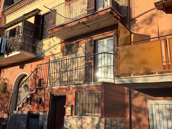 casa indipendente in vendita a Capena