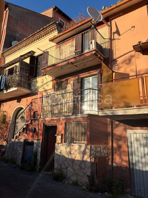 casa indipendente in vendita a Capena