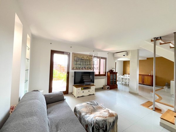 casa indipendente in vendita a Capena
